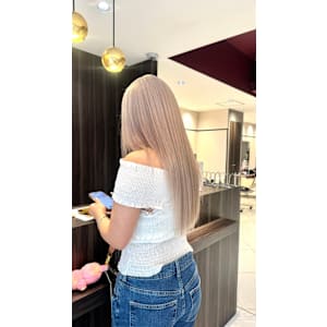 WHITE × BEIGE - EARTH/E 吉祥寺店 ハイライト/髪質改善/縮毛矯正【アース　エレガンス　キチジョウジテン　ハイライト　カミシツカイゼン　シュクモウキョウセイ】掲載中