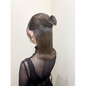 カチモリハーフアップ