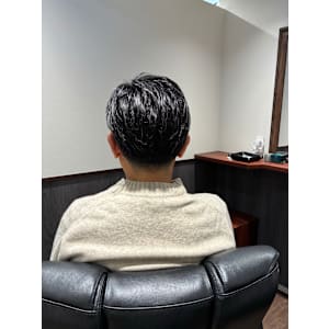 ツーブロック - UN businessman barber【ユーエヌ ビジネスマン バーバー】掲載中
