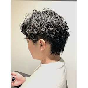 ナチュラル色気の大人センターパート