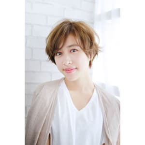 大人かわいい小顔ショートボブ　とろみワンカール - 髪質改善 完全完結型個室サロン people[  ] 勝どき 美容室NEW OPEN 12月1日【カミシツカイゼンカンゼンカンケツガタコシツサロン ピープルスペースカチドキ ビヨウシツ】掲載中