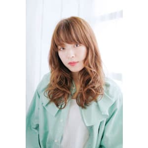 柔らかいミックスカールミディ - 髪質改善 完全完結型個室サロン people[  ] 勝どき 美容室NEW OPEN 12月1日【カミシツカイゼンカンゼンカンケツガタコシツサロン ピープルスペースカチドキ ビヨウシツ】掲載中