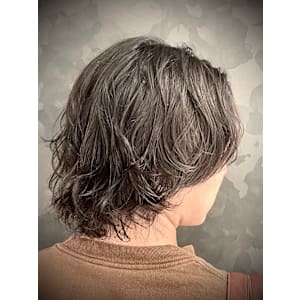 ミディアムスパイラル - ヒロ銀座バーバーショップ大阪本店【ヒロギンザ バーバーショップオオサカホンテン】掲載中