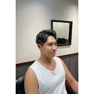 ツーブロック - UN businessman barber【ユーエヌ ビジネスマン バーバー】掲載中