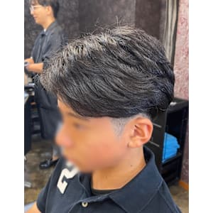 清潔感アップ◎ ナチュラルパーマ × 中学生メンズカット - Arglarte【アルグラーテ】掲載中