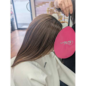 冬の艶髪、縮毛矯正から2週間…。  - リリー美容室【リリービヨウシツ】掲載中