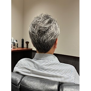 ツーブロック - UN businessman barber【ユーエヌ ビジネスマン バーバー】掲載中