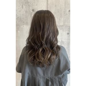 オリーブベージュ【ARCH Sayaka】 - ARCH【アーチ】掲載中