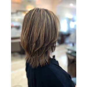 ハイライト × くびれミディアム - elle brille 用賀【エル プリエ ヨウガ】掲載中