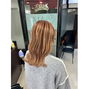 ハイトーンカラー - AIZU本厚木 白髪ぼかし ハイライト バレイヤージュ 髪質改善【アイズホンアツギ シラガボカシ ハイライト バレイヤージュ カミシツカイゼン】掲載中