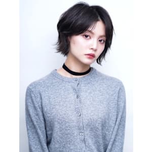 アッシュブラック 外ハネ くびれボブ 似合わせカット 20代 - 髪質改善 SEPT. 天神大名【カミシツカイゼン セプト テンジンダイミョウ】掲載中