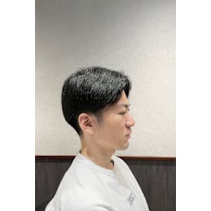 ツーブロック - UN businessman barber【ユーエヌ ビジネスマン バーバー】掲載中