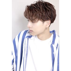 ゆるっとパーマの外国人風センターパート - LIPPS hair 梅田【リップスヘアー】【リップスヘアー ウメダ】掲載中