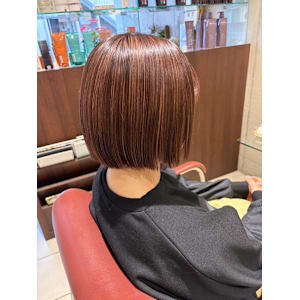 白髪も味方に！ピンクハイライトボブ - EMU international 春日部本店【エムインターナショナル】掲載中