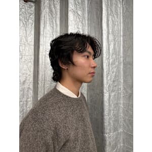 ステップボーンカットメンズヘア/センターパート/メンズウルフ - STEP BONE CUT TOKYO【ステップボーンカットトーキョー】掲載中