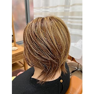 白髪ぼかしベース明るめハイライトウルフ - 美容室KISEI 泉セルバテラス店【ビヨウシツキセイ イズミセルバテラステン】掲載中