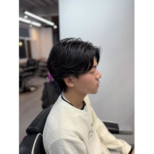 神田脩弥/毛流れセンターパート/大宮 - Vii men【ビーメン】掲載中