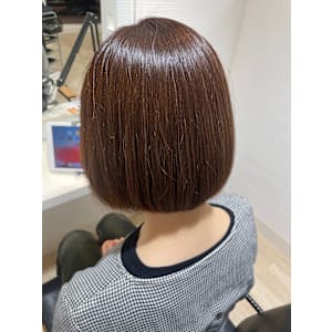 ブラウン系白髪ぼかしカラーボブ