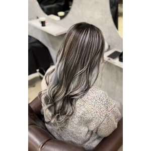 アンブレラカラー×アイスブルー - GLADGE池袋/ダブルカラー/ブリーチ【グラッジイケブクロダブルカラーブリーチ】掲載中