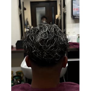 極道パーマ×ホワイトメッシュ - GUY'S HAIR 133【ガイズ ヘアー イサミ】【ガイズ ヘアー イサミ】掲載中
