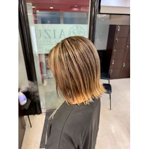 ハイトーンカラー - AIZU本厚木 白髪ぼかし ハイライト バレイヤージュ 髪質改善【アイズホンアツギ シラガボカシ ハイライト バレイヤージュ カミシツカイゼン】掲載中