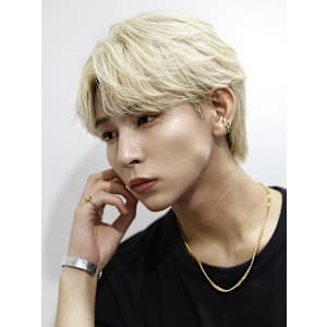 ブロンドセンターパート - LIPPS hair 難波【1/16 NEW OPEN】【リップス ヘアー ナンバ】掲載中