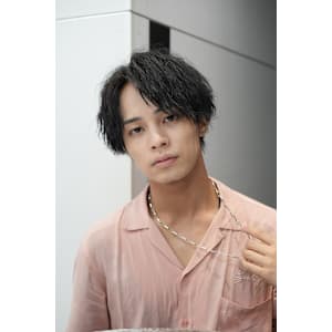 ツイストセンターパート - LIPPS hair 難波【1/16 NEW OPEN】【リップス ヘアー ナンバ】掲載中