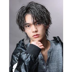 パーマセンターパートウルフ - LIPPS hair 難波【1/16 NEW OPEN】【リップス ヘアー ナンバ】掲載中