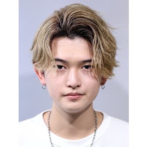 かきあげリバースセンターパート - LIPPS hair 難波【1/16 NEW OPEN】【リップス ヘアー ナンバ】掲載中