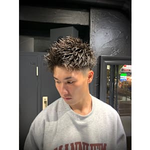 スパイキーショート×ジェットモヒカン×短髪×メンズ×フェード