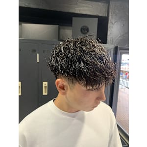 Vマッシュ×ツイストスパイラル×フェード×ツイストパーマ - owl 心斎橋【アウル シンサイバシ】掲載中
