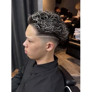 フェード/メンズ/大宮/ツイストスパイラル - Vii men【ビーメン】掲載中