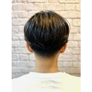 センターパートスタイル - 銀座マツナガ 新宿野村ビル店【ギンザマツナガ シンジュクノムラビルテン】掲載中