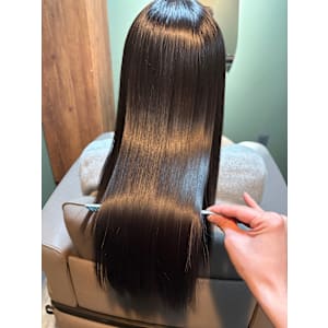 艶髪アッシュ系カラー