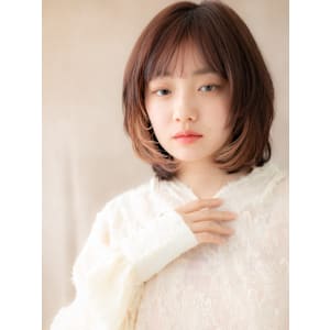 イヤリングカラーシャギーミディアムレイヤーカット20代30代 - COVER HAIR bliss【カバーヘア ブリス】大宮/大宮西口店【カバー ヘア ブリス オオミヤ オオミヤニシグチテン】掲載中