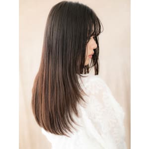 バタフライカット黒髪前下がり顔周りレイヤーロング30代40代 - COVER HAIR bliss【カバーヘア ブリス】大宮/大宮西口店【カバー ヘア ブリス オオミヤ オオミヤニシグチテン】掲載中