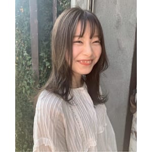 ミディアム/オリーブカラー