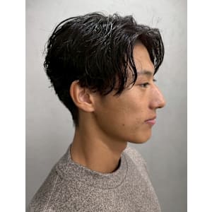 大人ナチュラル刈り上げショート