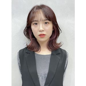 柔らかブラウン×外ハネセミディレイヤー