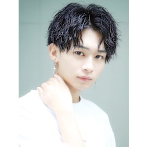 【波巻き、ツイスパ、ミックスパーマ】　センターパート - LIPPS hair 立川【リップスヘアー】【リップスヘアー タチカワ】掲載中