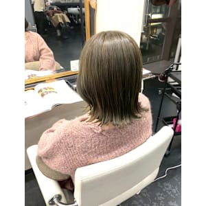 カーキグレージュ - AIZU 渋沢 白髪ぼかし ハイライト 髪質改善【アイズ シブサワ シラガボカシ ハイライト カミシツカイゼン】掲載中