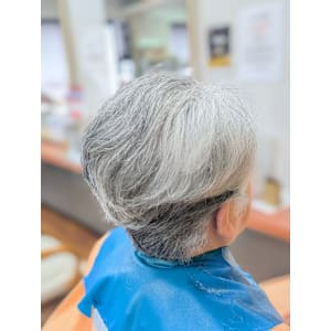 滋賀県から2ヶ月に一度、欠かさずご来店くださる大切なお客様が - リリー美容室【リリービヨウシツ】掲載中