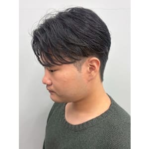 刈り上げセンターパート ツーブロック フェザーパーマ 束感 - Men's salon SEPT. 博多【メンズサロン セプト ハカタ】掲載中