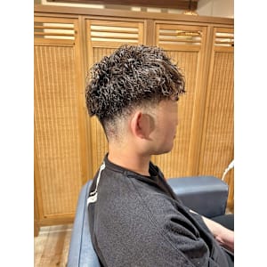 ツイスパメンズパーマ　マッシュソフトフェード