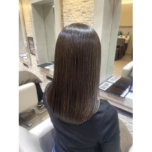 赤みを抑えて、艶で魅せる大人ブラウン - VISAGE plus【ヴィサージュ プラス】【ヴィサージュ プラス】掲載中