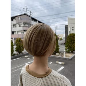 ハニーブロンド - 半個室型美容室 Sourire 伊都店【ハンコシツガタビヨウシツスーリールイトテン】掲載中