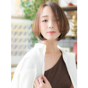 かきあげ前髪暖色系カラー前下がり丸みボブ　ミニボブレイヤー - COVER HAIR bliss【カバーヘア ブリス】大宮/大宮西口店【カバー ヘア ブリス オオミヤ オオミヤニシグチテン】掲載中