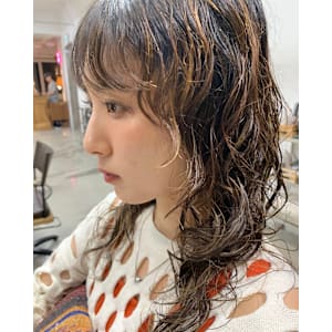 ロングウルフパーマパーマ顔まわりレイヤーパーマ久屋大通/栄 - kiji 久屋大通/丸の内【キジ ヒサヤオオドオリ マルノウチ】掲載中