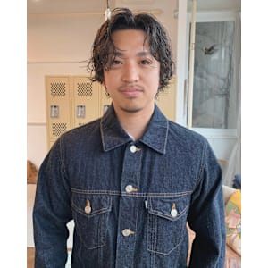 センターパート大人色気パーマラルフカールスサーフカール - kiji 久屋大通/丸の内【キジ ヒサヤオオドオリ マルノウチ】掲載中