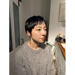 ベリーショート/刈り上げショート/ハイライトカラー